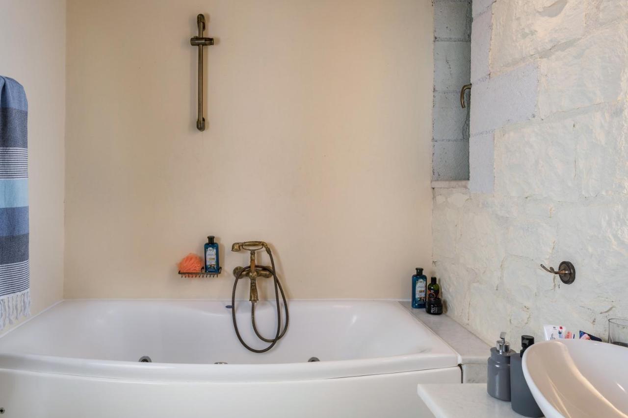 Fílippos Boutique Villa Petra Amanda Heated Pool Optional מראה חיצוני תמונה
